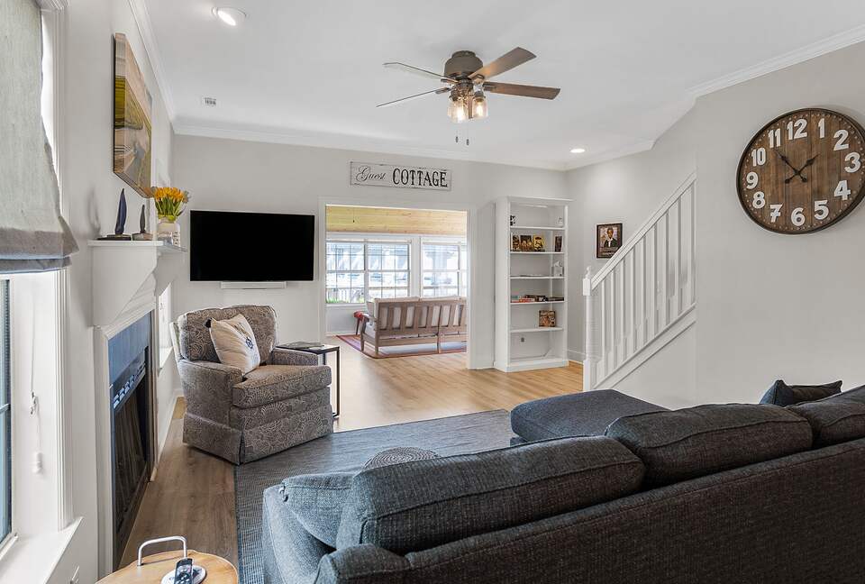 High Tides Riverfront Cottage - Port Royal, South Carolina