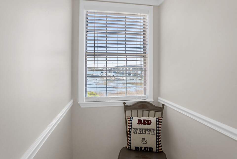 High Tides Riverfront Cottage - Port Royal, South Carolina