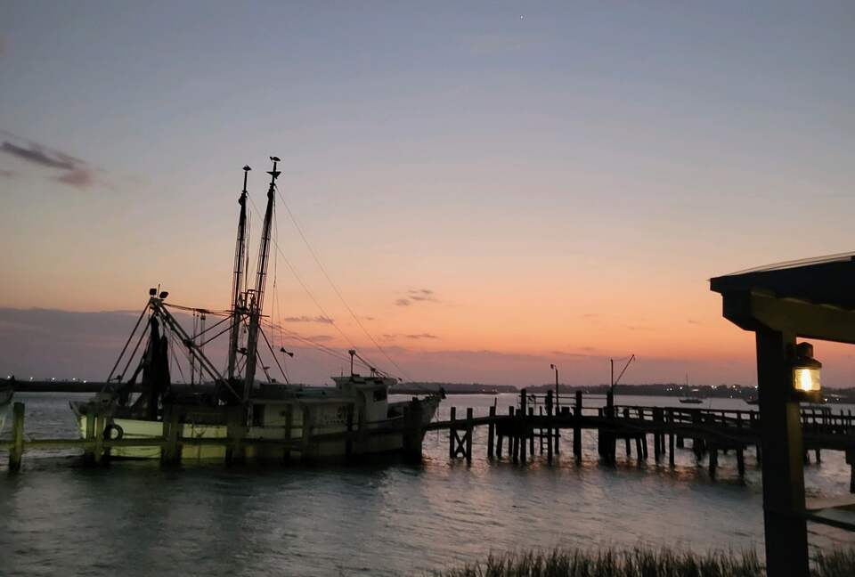 High Tides Riverfront Cottage - Port Royal, South Carolina