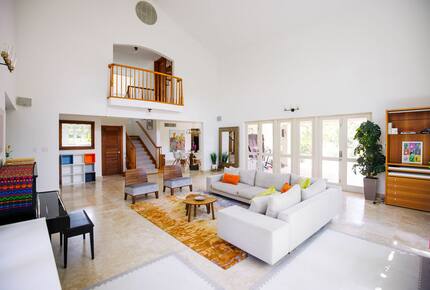 Dorado Beach House 4 Bedroom with Access to Resort Amenities (Fee) - Dorado, Puerto Rico