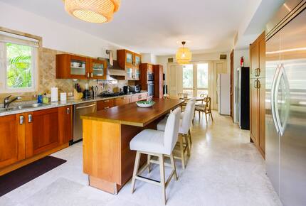 Dorado Beach House 4 Bedroom with Access to Resort Amenities (Fee) - Dorado, Puerto Rico