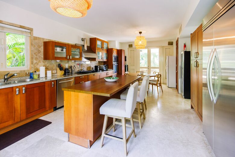 Dorado Beach House 4 Bedroom with Access to Resort Amenities (Fee) - Dorado, Puerto Rico