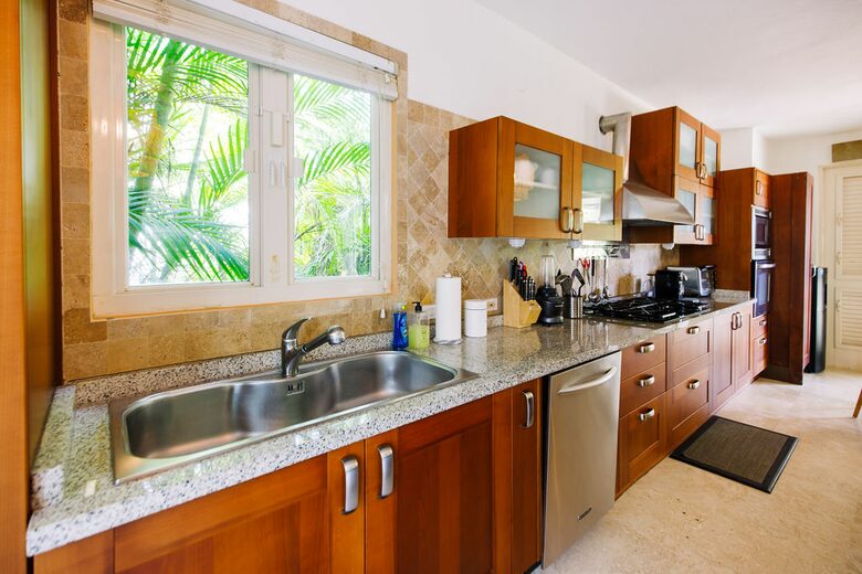 Dorado Beach House 4 Bedroom with Access to Resort Amenities (Fee) - Dorado, Puerto Rico