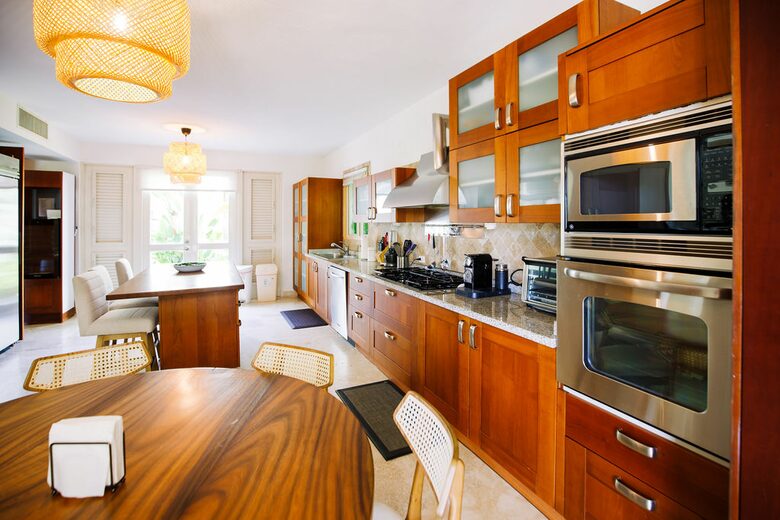 Dorado Beach House 4 Bedroom with Access to Resort Amenities (Fee) - Dorado, Puerto Rico