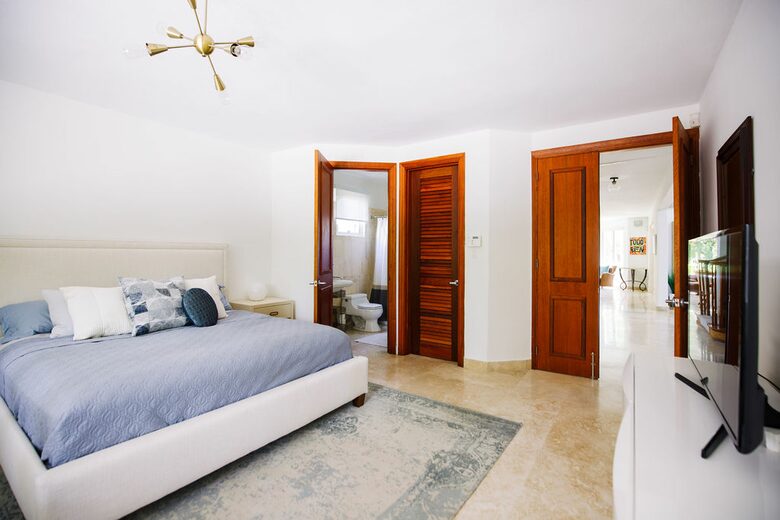 Dorado Beach House 4 Bedroom with Access to Resort Amenities (Fee) - Dorado, Puerto Rico