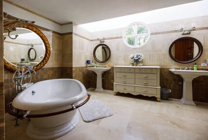 Dorado Beach House 4 Bedroom with Access to Resort Amenities (Fee) - Dorado, Puerto Rico