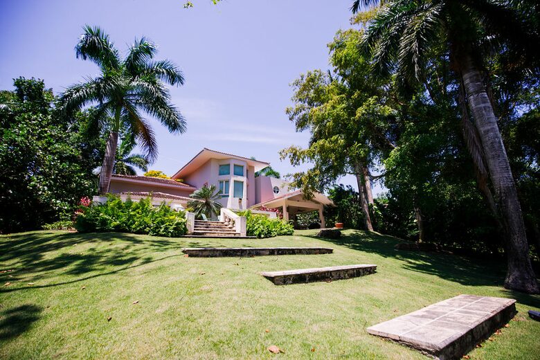 Dorado Beach House 4 Bedroom with Access to Resort Amenities (Fee) - Dorado, Puerto Rico