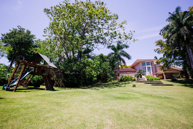 Dorado Beach House 4 Bedroom with Access to Resort Amenities (Fee) - Dorado, Puerto Rico