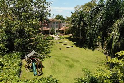 Dorado Beach House 4 Bedroom with Access to Resort Amenities (Fee) - Dorado, Puerto Rico