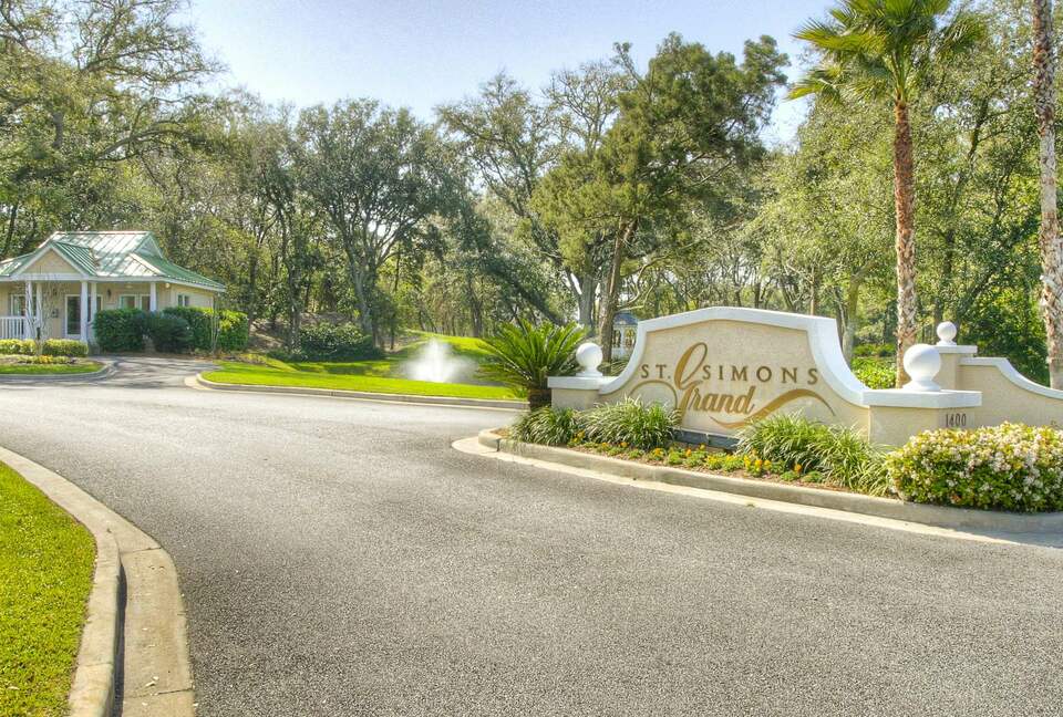 St. Simons Grand #321 | Oceanfront Condo with Balcony, Swimming Pool and Boardwalk to Beach - St Simons, Georgia