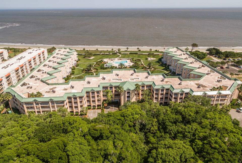 St. Simons Grand #321 | Oceanfront Condo with Balcony, Swimming Pool and Boardwalk to Beach - St Simons, Georgia