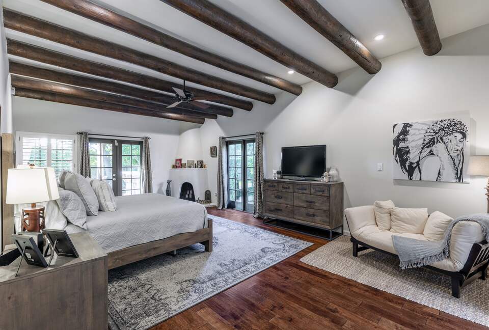 Modern Remodeled Desert Retreat - Scottsdale, Arizona