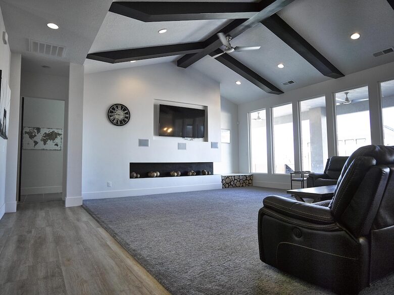 Modern Family-Friendly House | Fun Backyard Private Pool & Pickleball - Hurricane, Utah