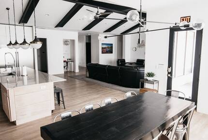 Modern Family-Friendly House | Fun Backyard Private Pool & Pickleball - Hurricane, Utah