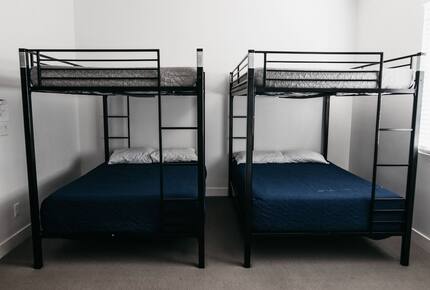 Modern Family-Friendly House | Fun Backyard Private Pool & Pickleball - Hurricane, Utah