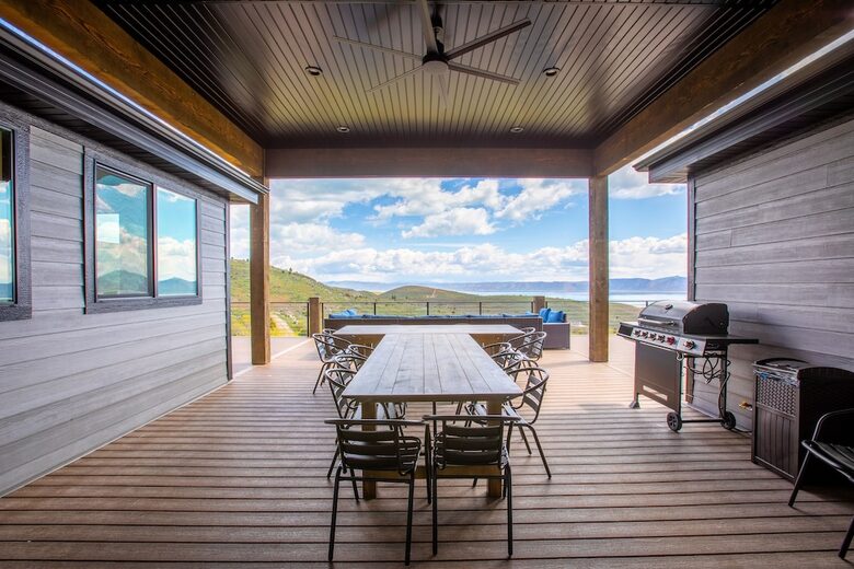 The Modern Bear | With a Private Pool, Ball Pit, Sleeps 12-50 - Garden City, Utah