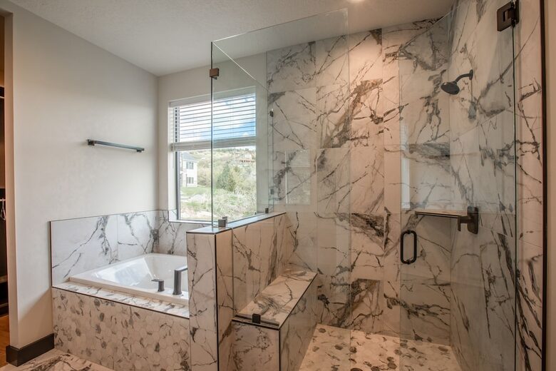 The Modern Bear | With a Private Pool, Ball Pit, Sleeps 12-50 - Garden City, Utah