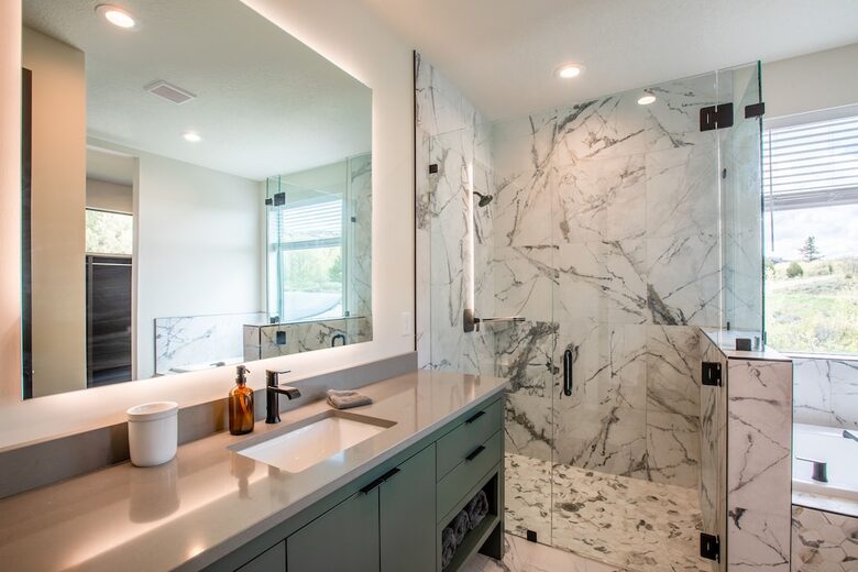 The Modern Bear | With a Private Pool, Ball Pit, Sleeps 12-50 - Garden City, Utah