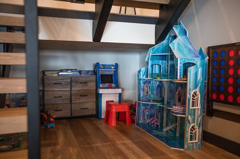 The Modern Bear | With a Private Pool, Ball Pit, Sleeps 12-50 - Garden City, Utah