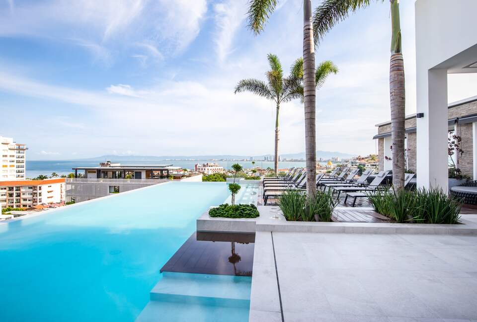 New D'esire | With Romantic Zone, Gym, Rooftop Pool - Emiliano Zapata, C.P. Puerto Vallarta, Mexico