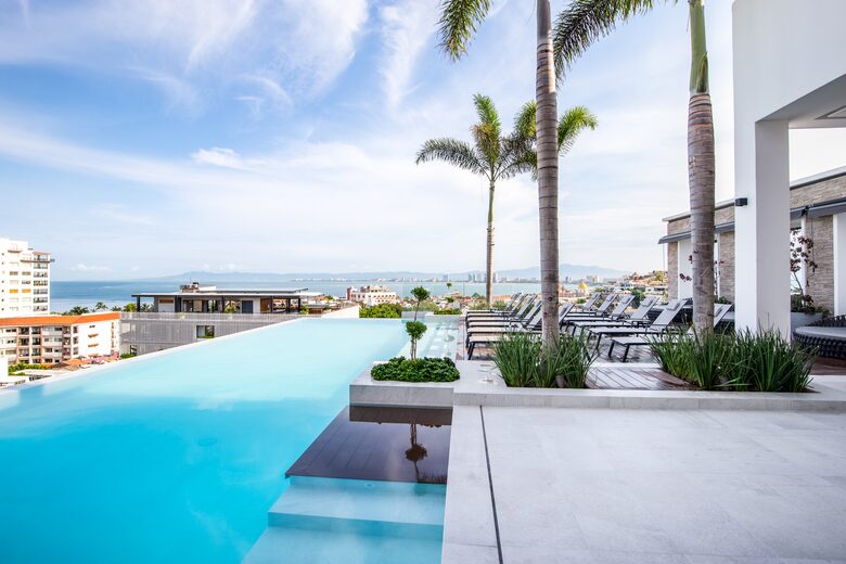 New D'esire | With Romantic Zone, Gym, Rooftop Pool - Emiliano Zapata, C.P. Puerto Vallarta, Mexico