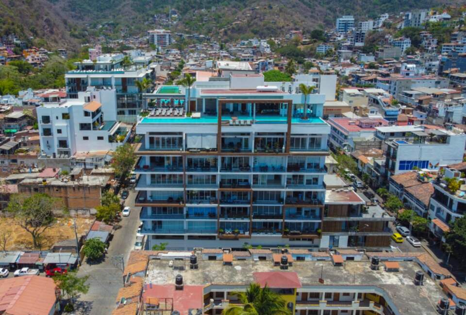 New D'esire | With Romantic Zone, Gym, Rooftop Pool - Emiliano Zapata, C.P. Puerto Vallarta, Mexico