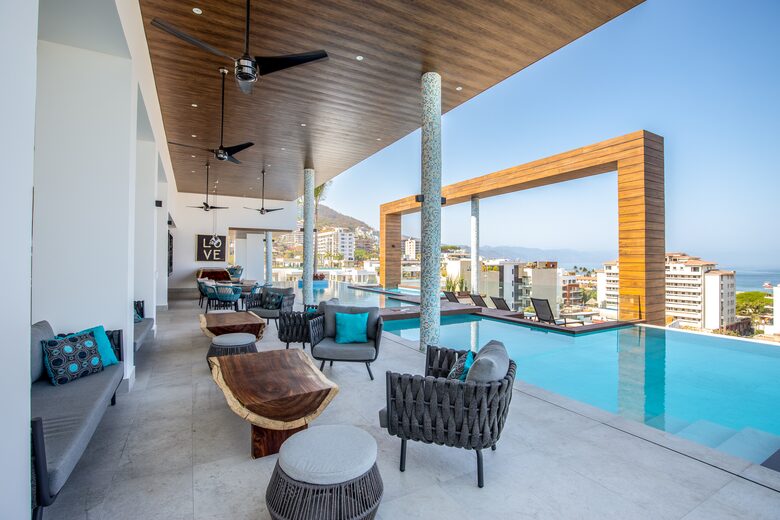 New D'esire | With Romantic Zone, Gym, Rooftop Pool - Emiliano Zapata, C.P. Puerto Vallarta, Mexico