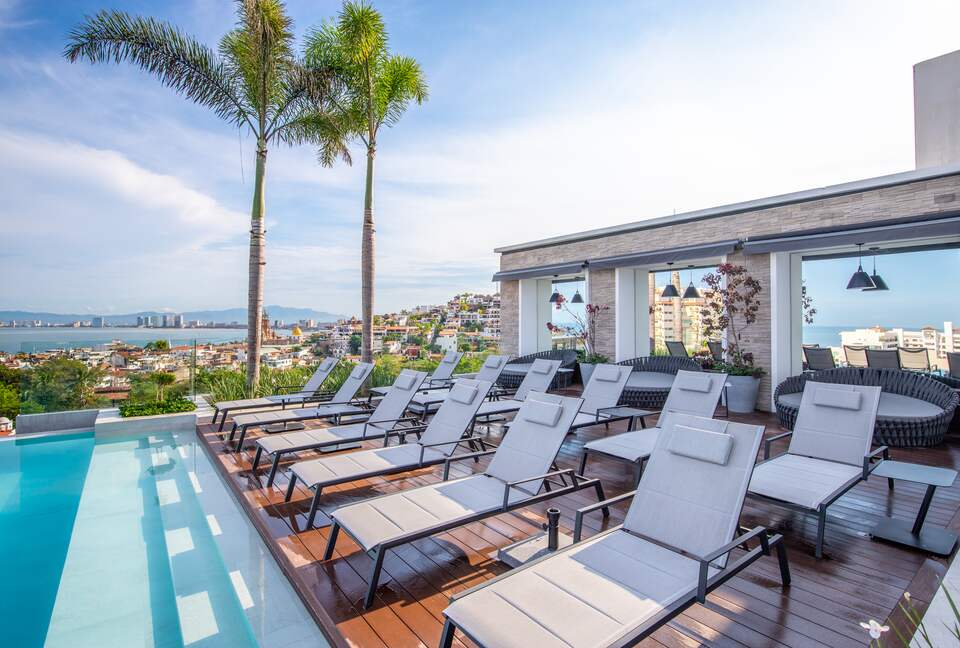 New D'esire | With Romantic Zone, Gym, Rooftop Pool - Emiliano Zapata, C.P. Puerto Vallarta, Mexico