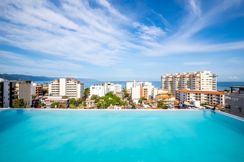 New D'esire | With Romantic Zone, Gym, Rooftop Pool - Emiliano Zapata, C.P. Puerto Vallarta, Mexico