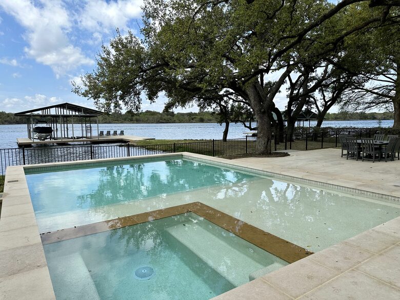 Lakefront Designer's Home on Lake LBJ - Kingsland, Texas