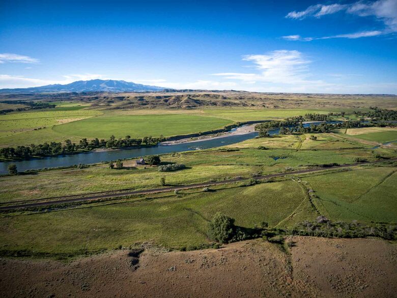 Lucky Duck Ranch - Big Timber, Montana