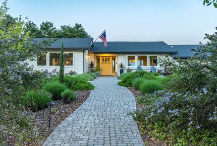 Central Coast Mountain View Retreat - Atascadero, California