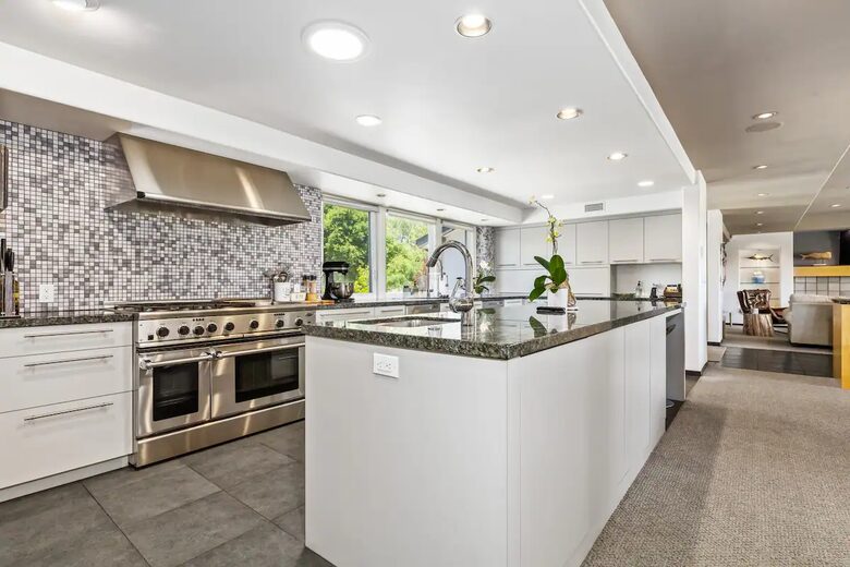 Central Coast Mountain View Retreat - Atascadero, California