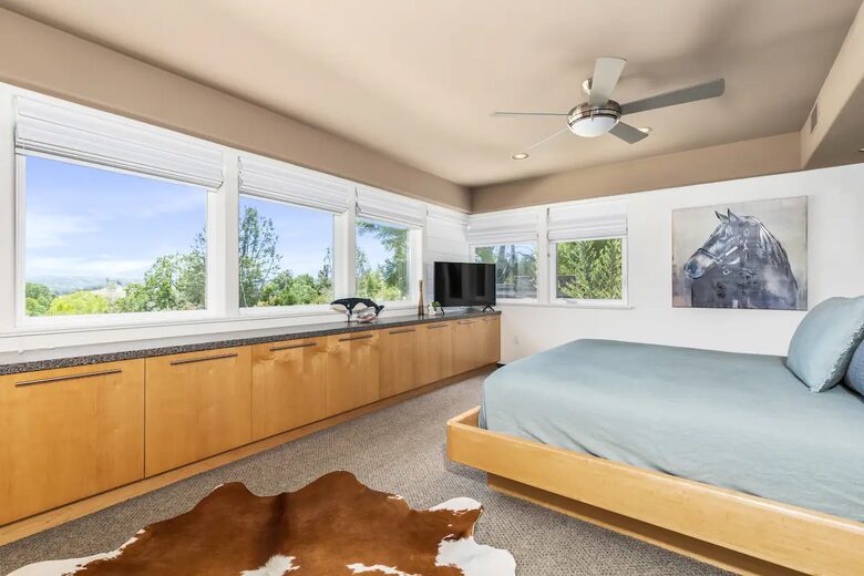 Central Coast Mountain View Retreat - Atascadero, California