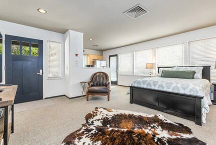 Central Coast Mountain View Retreat - Atascadero, California