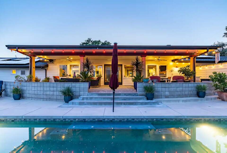 Central Coast Mountain View Retreat - Atascadero, California