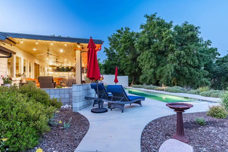 Central Coast Mountain View Retreat - Atascadero, California