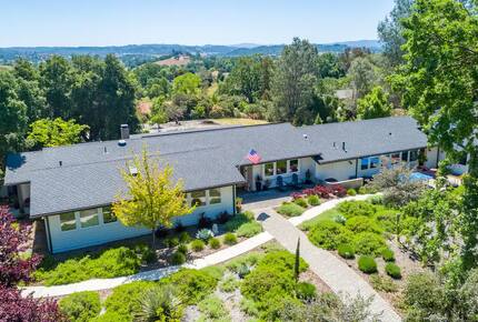 Central Coast Mountain View Retreat - Atascadero, California