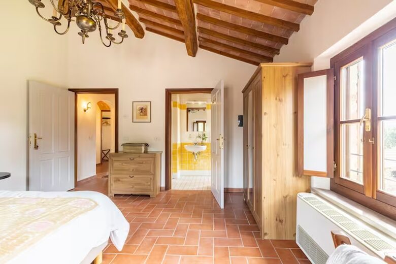 Villa San Lorenzo Umbrian Estate - Castiglione Del Lago, Italy