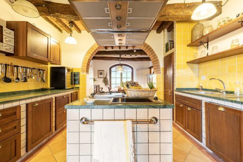 Villa San Lorenzo Umbrian Estate - Castiglione Del Lago, Italy