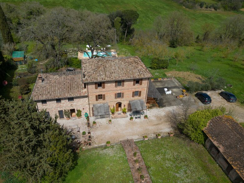 Villa San Lorenzo Umbrian Estate - Castiglione Del Lago, Italy