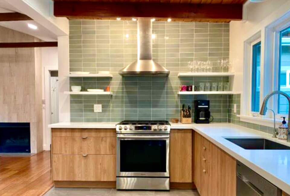 Riverfront Modern Oasis - Monte Rio, California