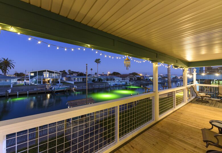 PalmTiki, Canal-based Tiki & Beach Themed Fun Escape in Rockport, Texas - Rockport, Texas