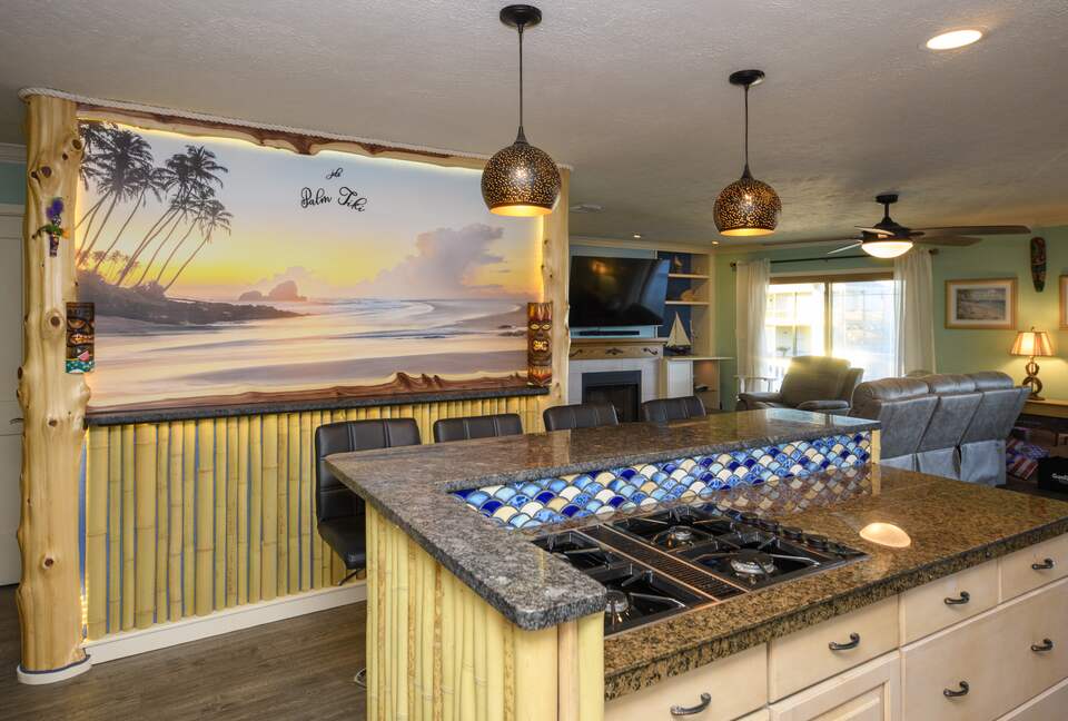 PalmTiki, Canal-based Tiki & Beach Themed Fun Escape in Rockport, Texas - Rockport, Texas