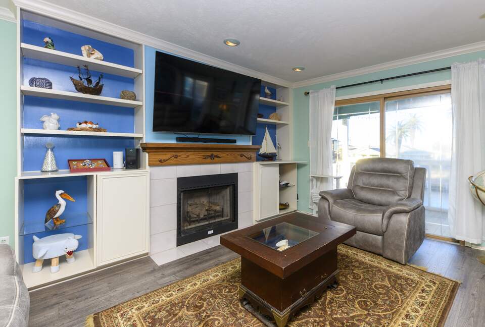 PalmTiki, Canal-based Tiki & Beach Themed Fun Escape in Rockport, Texas - Rockport, Texas