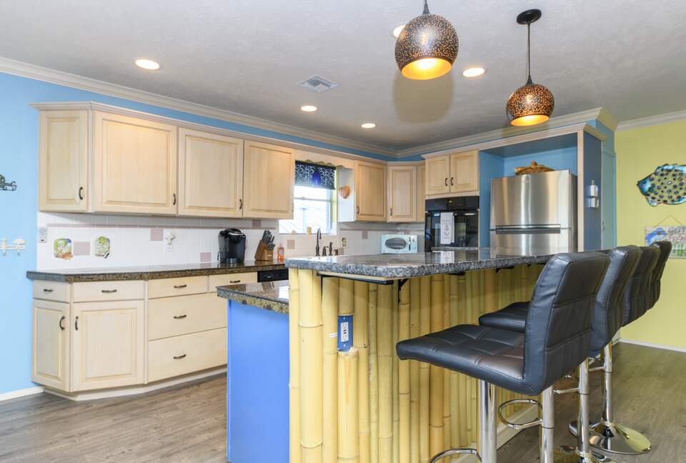 PalmTiki, Canal-based Tiki & Beach Themed Fun Escape in Rockport, Texas - Rockport, Texas