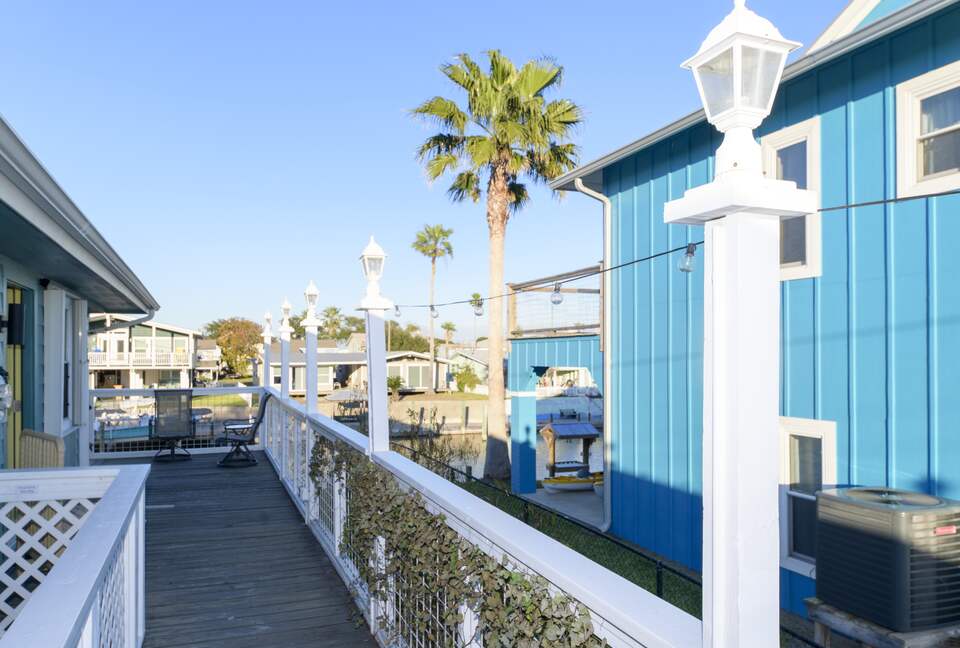 PalmTiki, Canal-based Tiki & Beach Themed Fun Escape in Rockport, Texas - Rockport, Texas