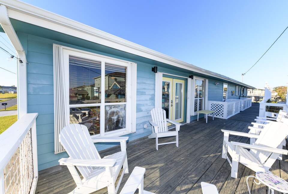 PalmTiki, Canal-based Tiki & Beach Themed Fun Escape in Rockport, Texas - Rockport, Texas