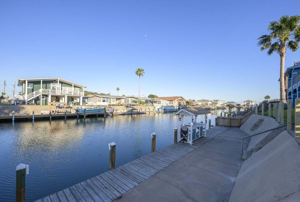 PalmTiki, Canal-based Tiki & Beach Themed Fun Escape in Rockport, Texas - Rockport, Texas