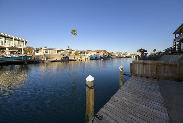 PalmTiki, Canal-based Tiki & Beach Themed Fun Escape in Rockport, Texas - Rockport, Texas